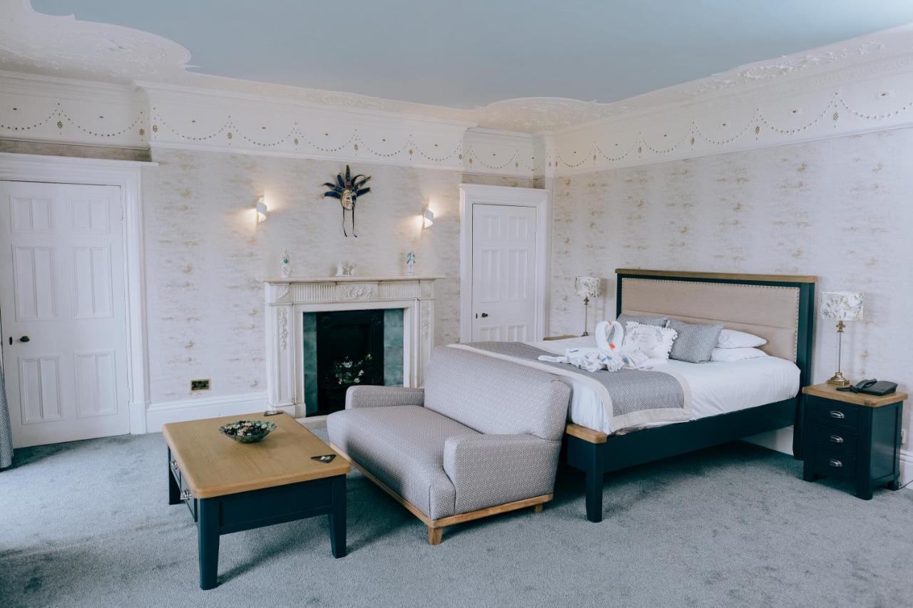 브리젠드 Court Colman Manor 게스트하우스 외부 사진